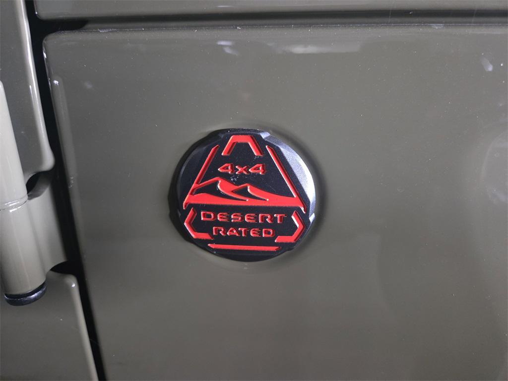 new 2025 Jeep Gladiator car, priced at $51,821