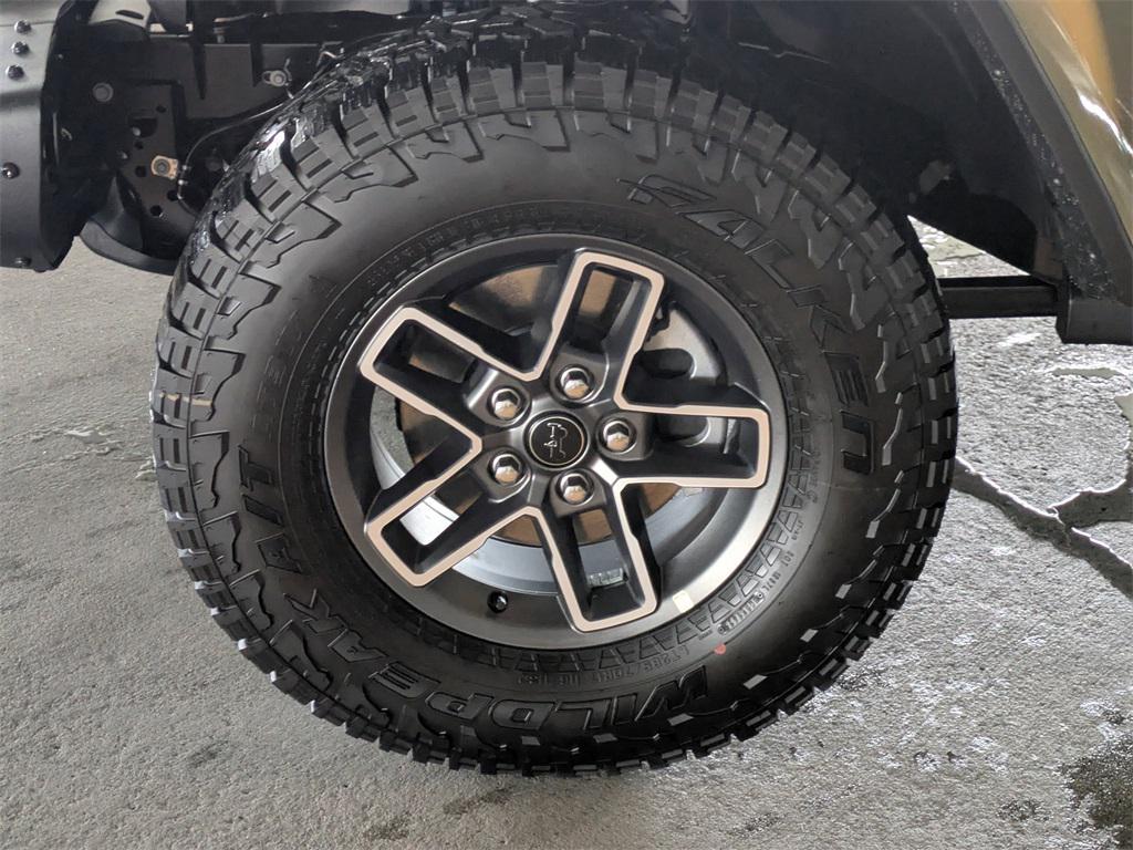new 2025 Jeep Gladiator car, priced at $51,821