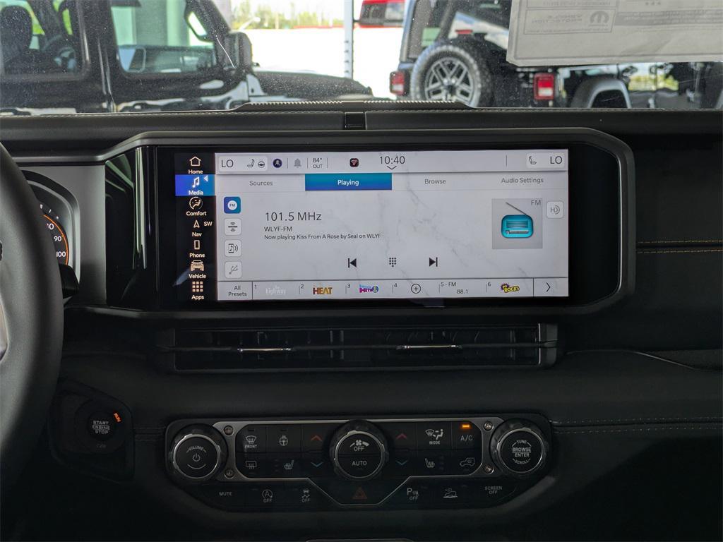 new 2025 Jeep Wrangler car, priced at $48,871