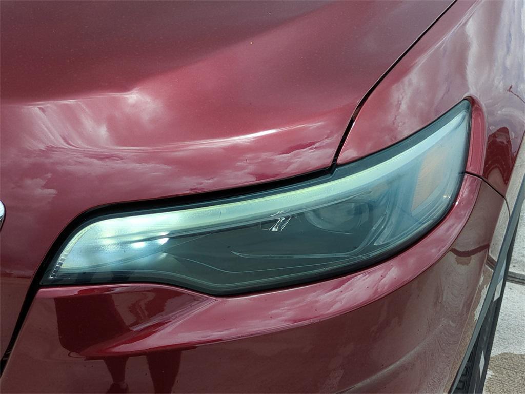 used 2019 Jeep Cherokee car, priced at $14,995