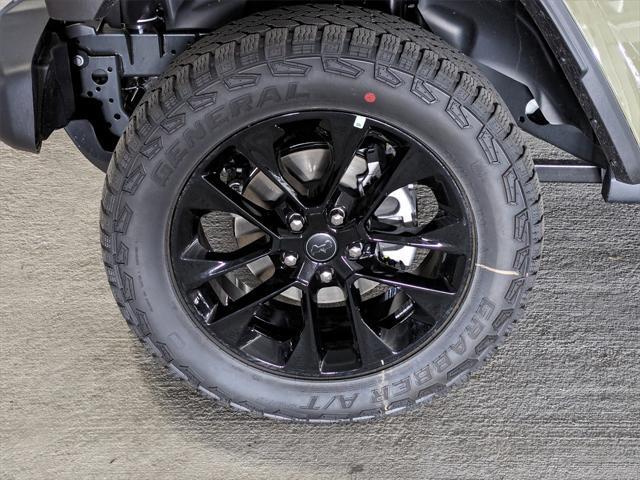 new 2025 Jeep Gladiator car, priced at $38,068