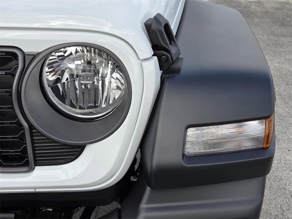 new 2026 Jeep Wrangler car, priced at $33,964