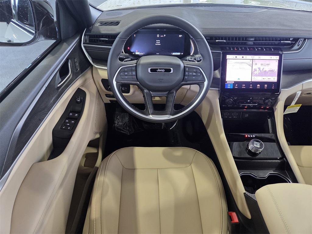 new 2025 Jeep Grand Cherokee car, priced at $38,856