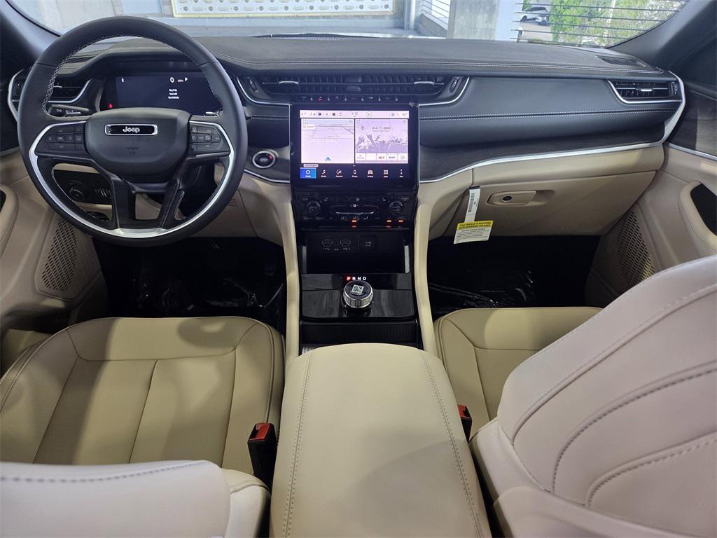 new 2025 Jeep Grand Cherokee car, priced at $38,856