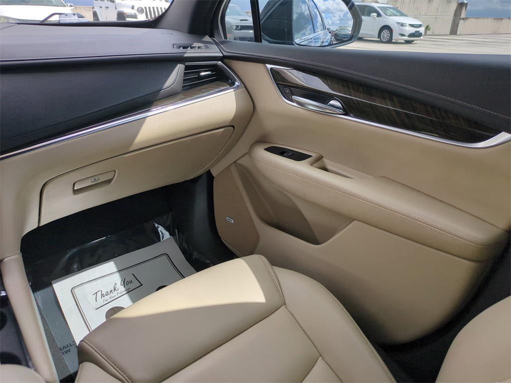 used 2019 Cadillac XT5 car, priced at $17,936