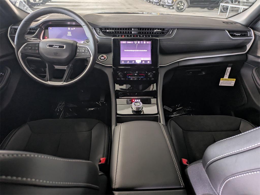 new 2025 Jeep Grand Cherokee L car, priced at $43,118