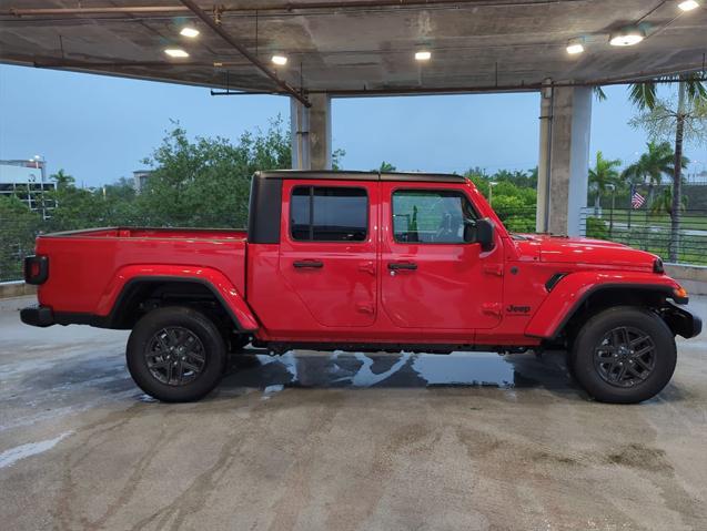 new 2024 Jeep Gladiator car, priced at $36,783
