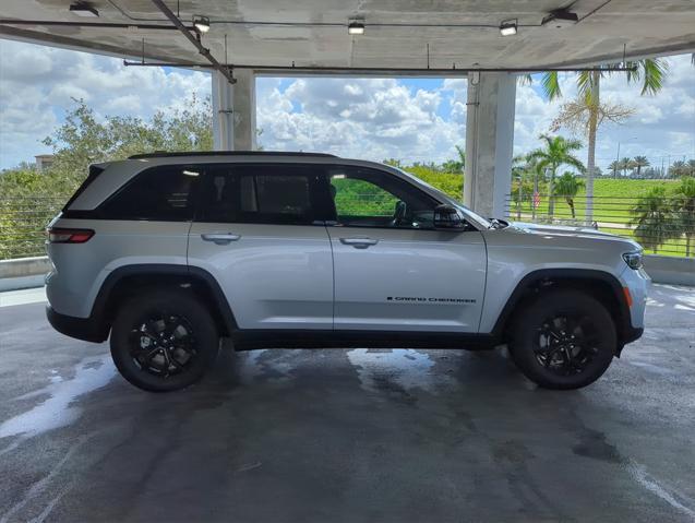 new 2025 Jeep Grand Cherokee car, priced at $46,025