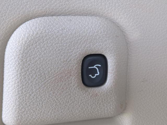 used 2017 Jeep Grand Cherokee car, priced at $22,000