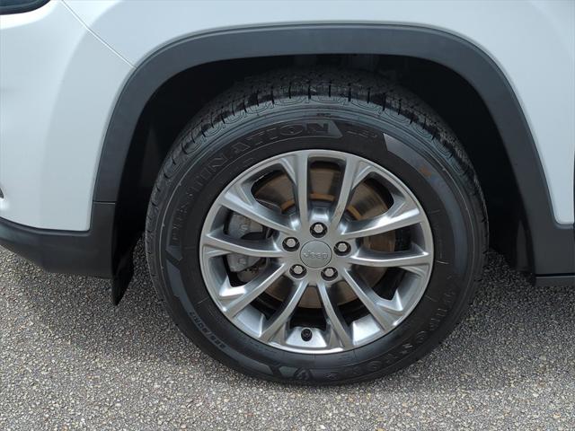 used 2021 Jeep Cherokee car, priced at $21,371