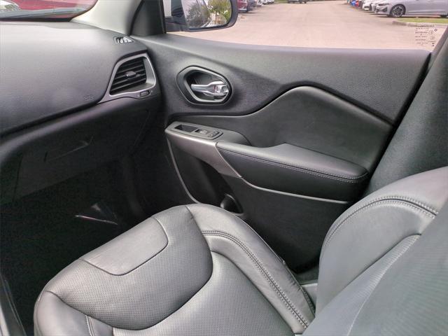 used 2021 Jeep Cherokee car, priced at $21,371