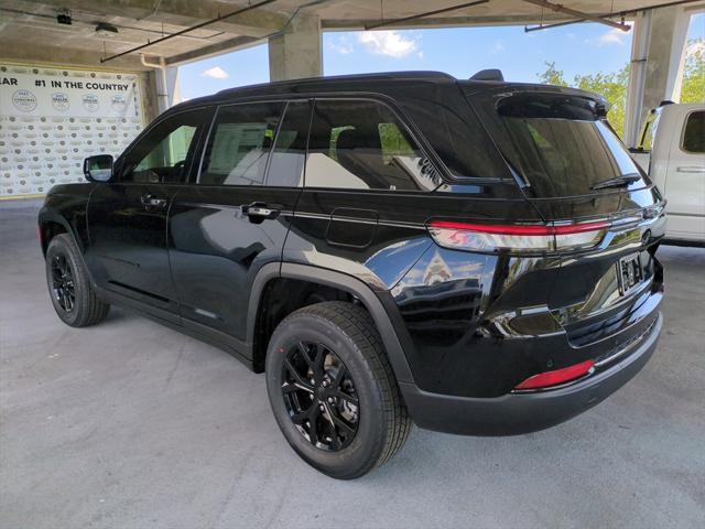 new 2025 Jeep Grand Cherokee car, priced at $39,253