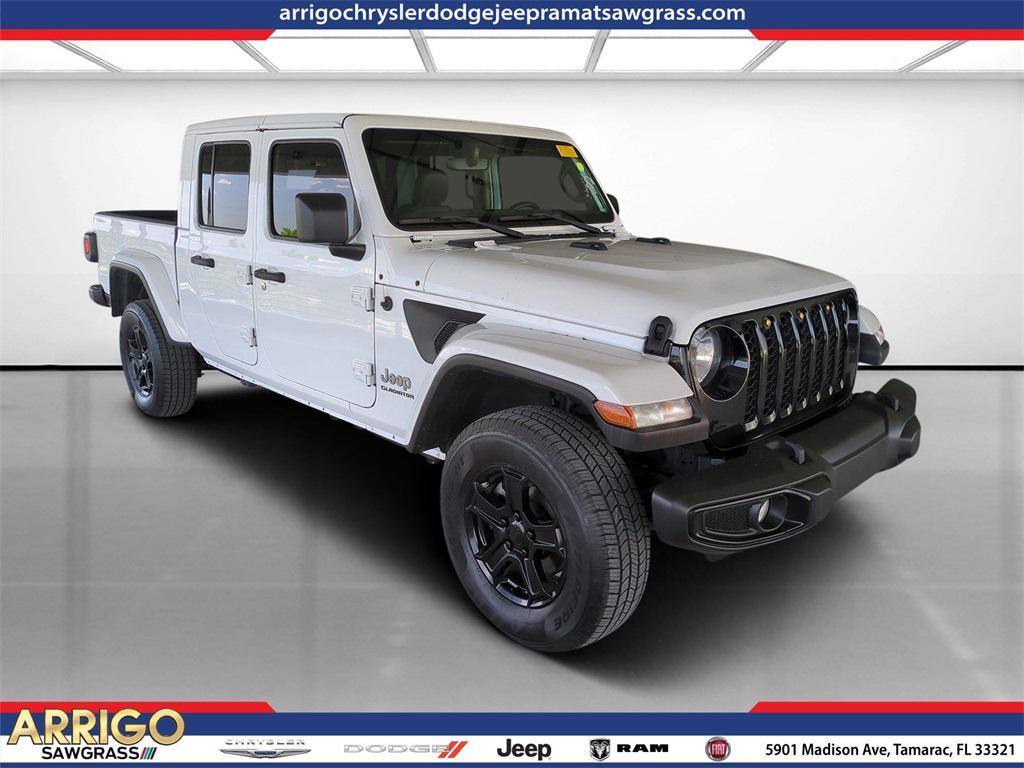 used 2021 Jeep Gladiator car, priced at $28,572