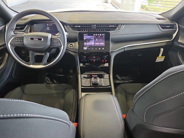 new 2025 Jeep Grand Cherokee L car