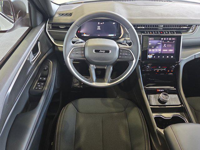 new 2025 Jeep Grand Cherokee L car