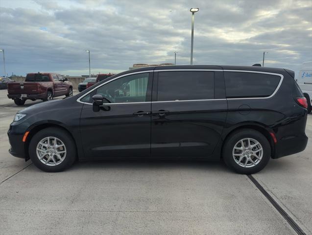 new 2025 Chrysler Pacifica car, priced at $42,425