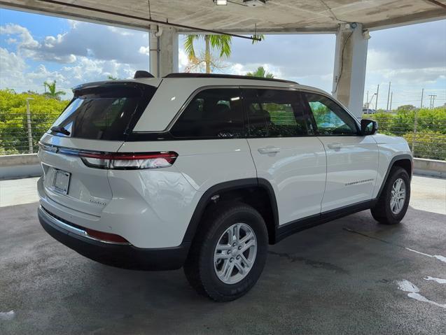 new 2025 Jeep Grand Cherokee car, priced at $37,972