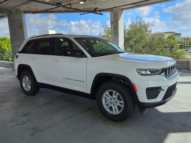 new 2025 Jeep Grand Cherokee car, priced at $37,972