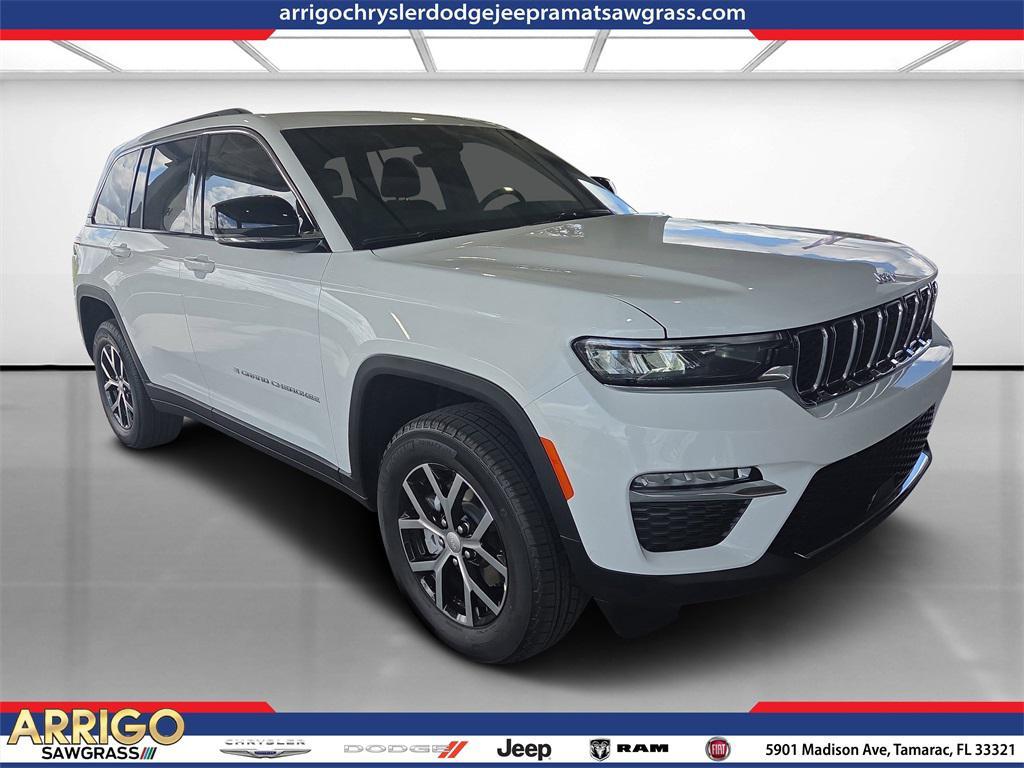 new 2025 Jeep Grand Cherokee car, priced at $37,109