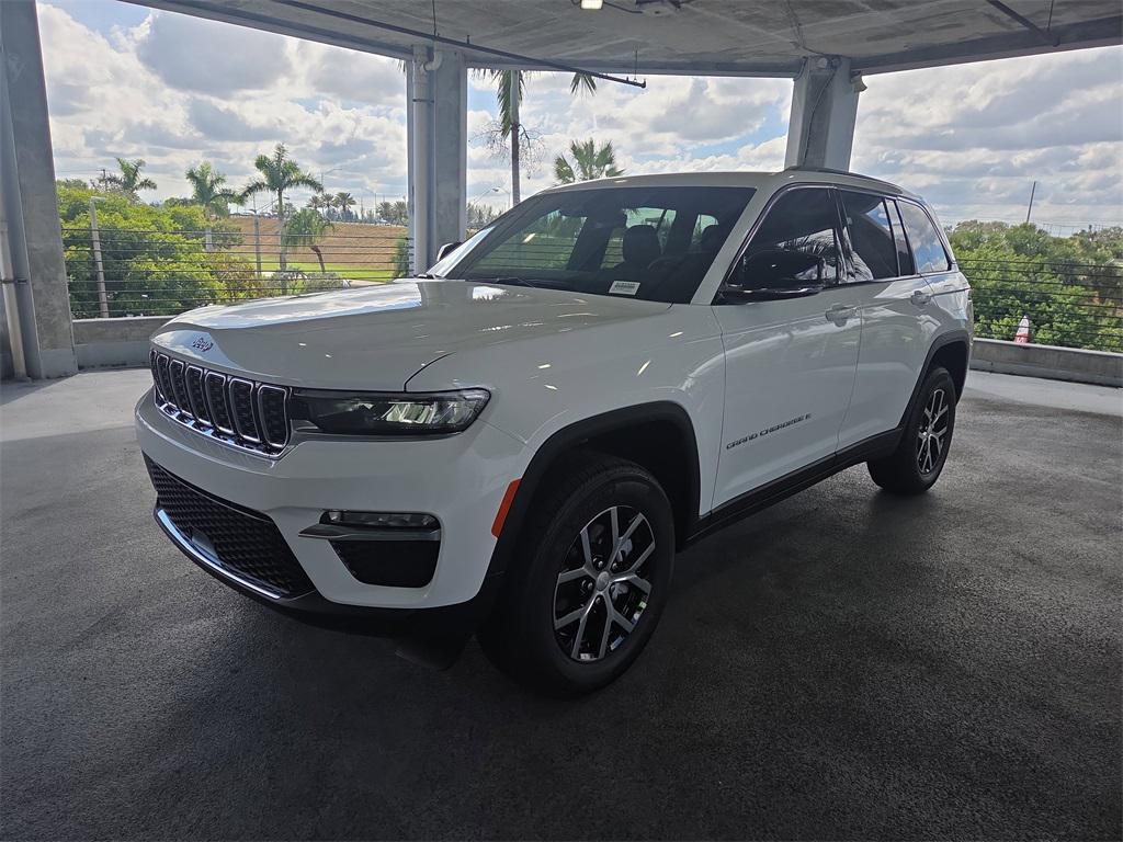 new 2025 Jeep Grand Cherokee car, priced at $36,609