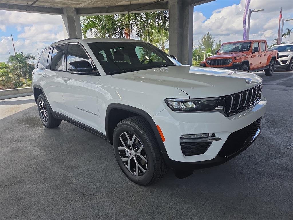 new 2025 Jeep Grand Cherokee car, priced at $36,609