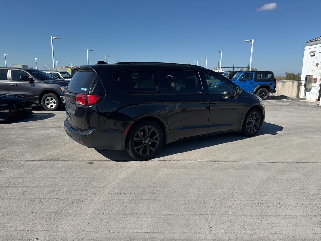 used 2020 Chrysler Pacifica car, priced at $22,068
