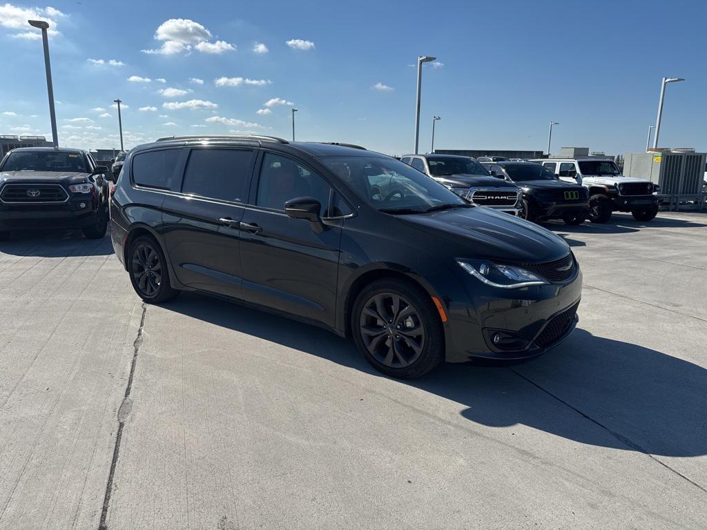 used 2020 Chrysler Pacifica car, priced at $22,068