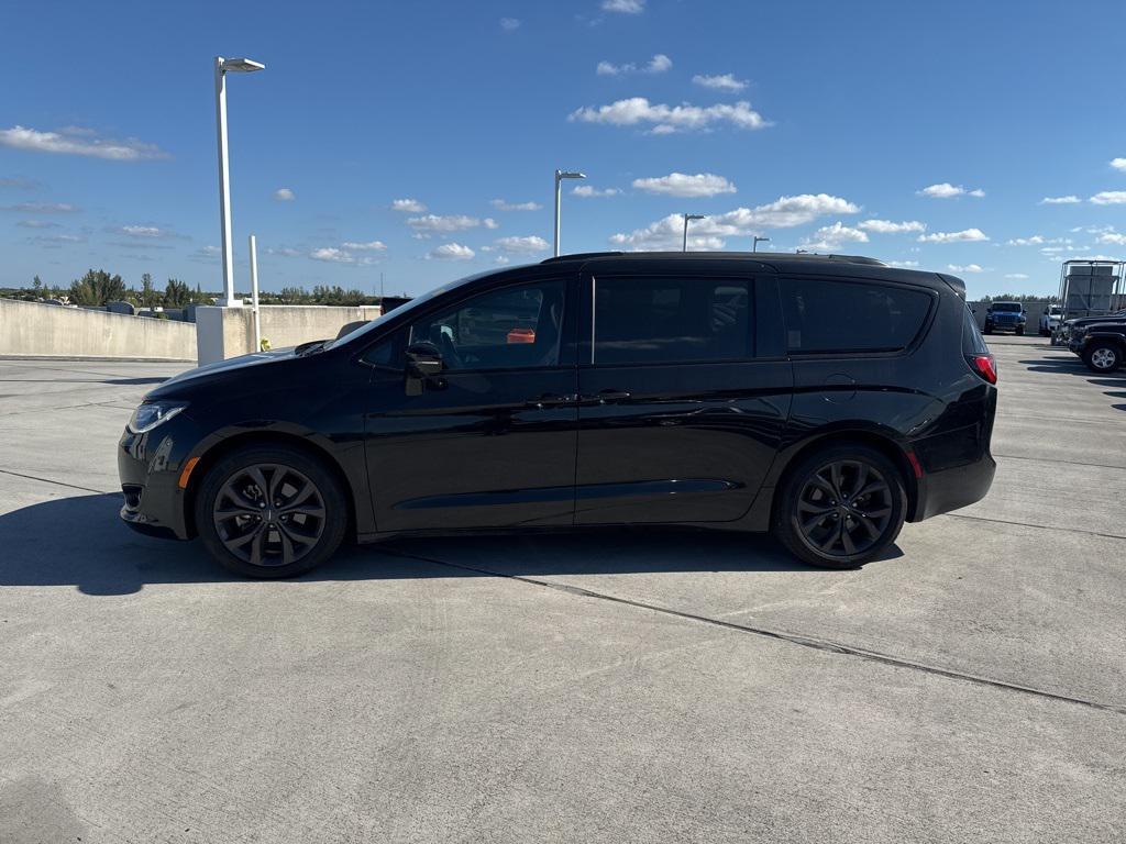 used 2020 Chrysler Pacifica car, priced at $22,068
