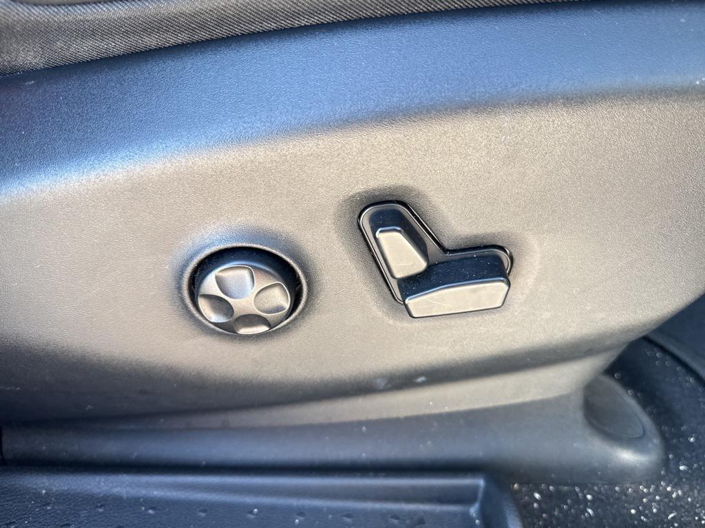 used 2020 Chrysler Pacifica car, priced at $22,068