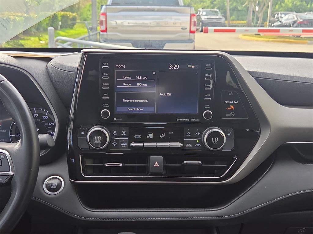 used 2020 Toyota Highlander car, priced at $28,509