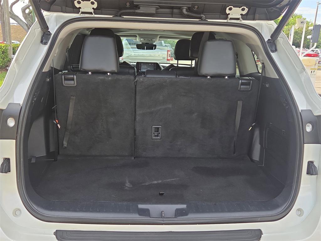 used 2020 Toyota Highlander car, priced at $28,509