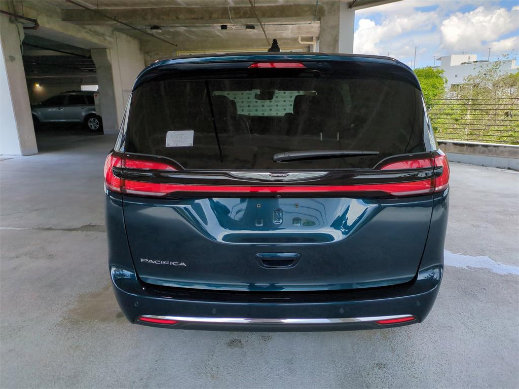 new 2025 Chrysler Pacifica car, priced at $39,735