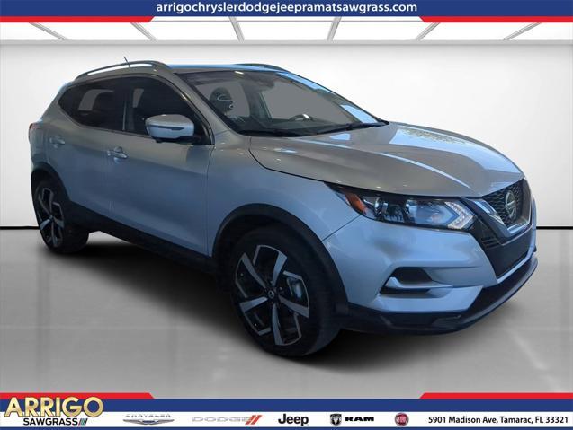 used 2022 Nissan Rogue Sport car, priced at $23,998