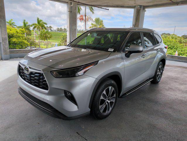 used 2023 Toyota Highlander car, priced at $29,887