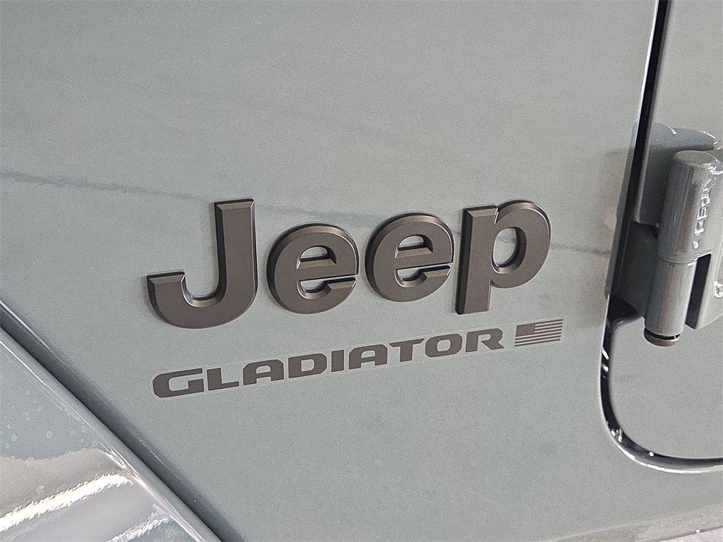 new 2025 Jeep Gladiator car, priced at $39,545