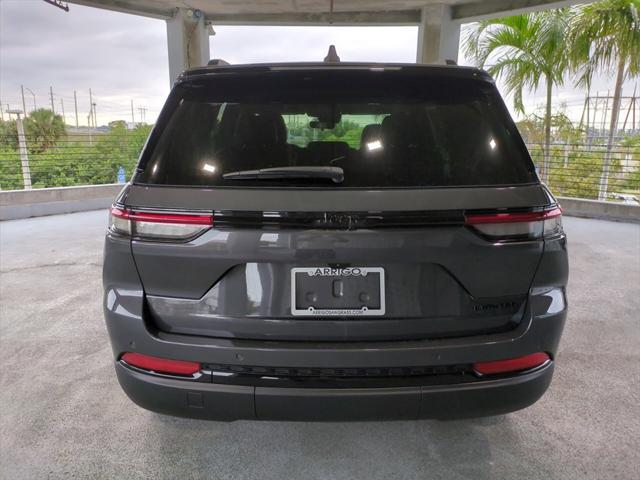 new 2025 Jeep Grand Cherokee car, priced at $40,604