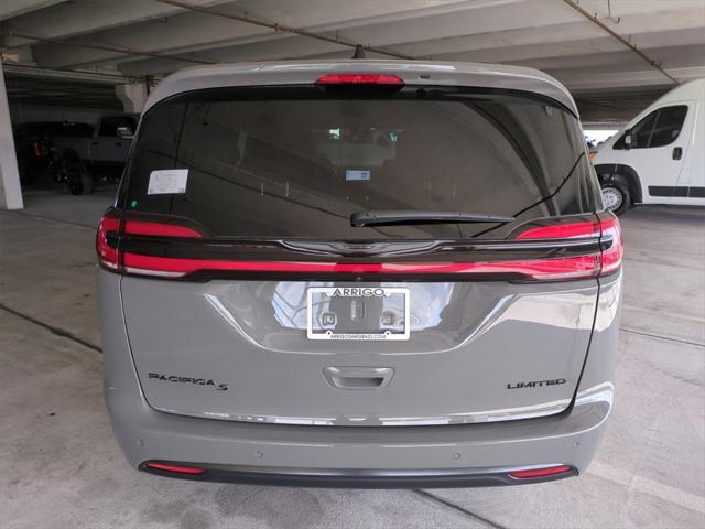 new 2025 Chrysler Pacifica car, priced at $46,888