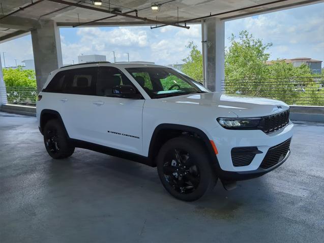 new 2024 Jeep Grand Cherokee car, priced at $40,385