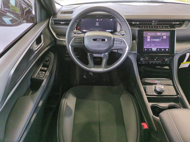 new 2025 Jeep Grand Cherokee car, priced at $35,161