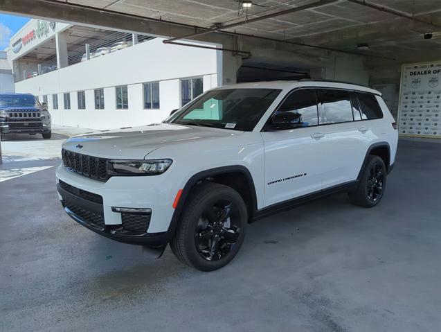 new 2024 Jeep Grand Cherokee L car, priced at $41,270