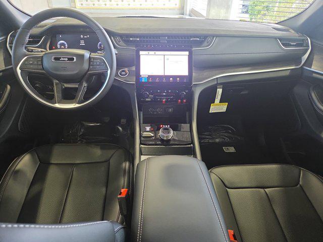 new 2025 Jeep Grand Cherokee car