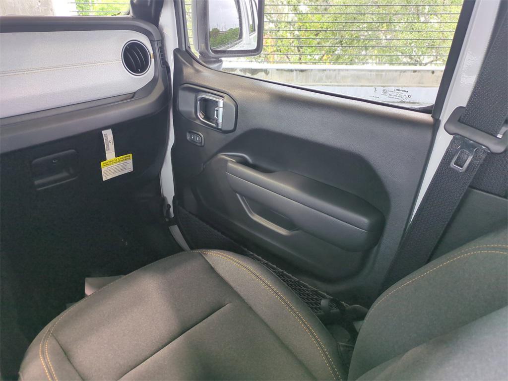 new 2025 Jeep Wrangler car, priced at $42,160