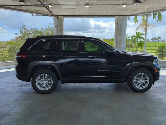 new 2025 Jeep Grand Cherokee car, priced at $40,148