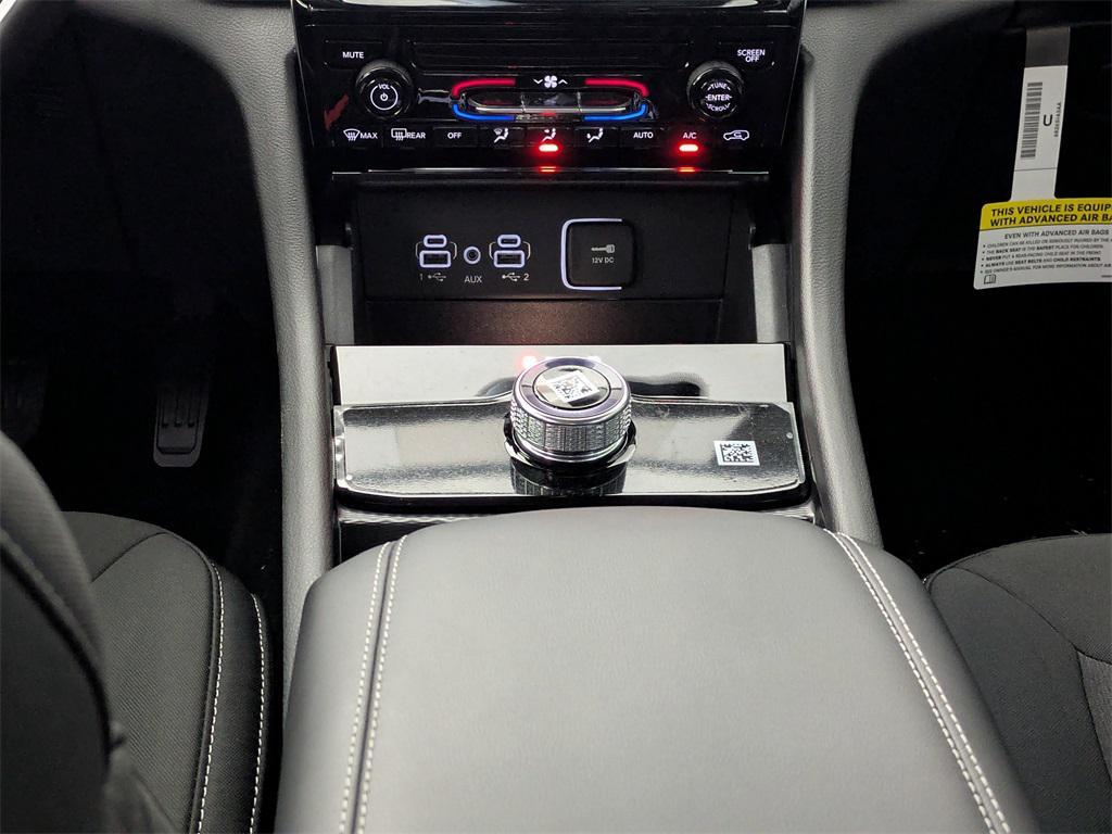 new 2025 Jeep Grand Cherokee car, priced at $32,865