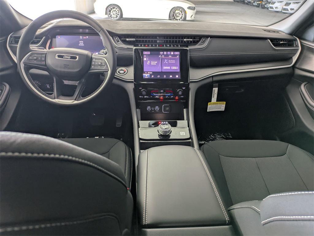 new 2025 Jeep Grand Cherokee car, priced at $32,865