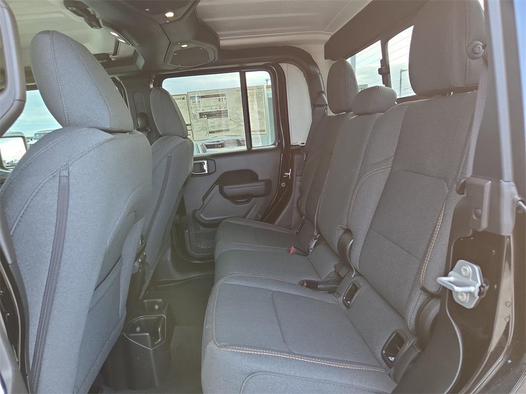 new 2025 Jeep Gladiator car, priced at $43,360