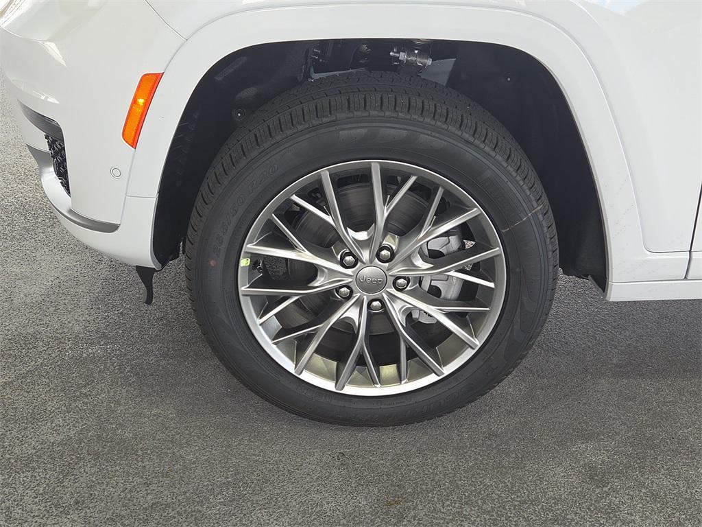 new 2025 Jeep Grand Cherokee L car, priced at $58,519