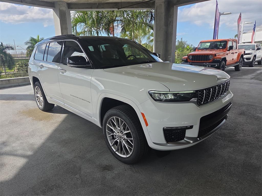 new 2025 Jeep Grand Cherokee L car, priced at $58,519