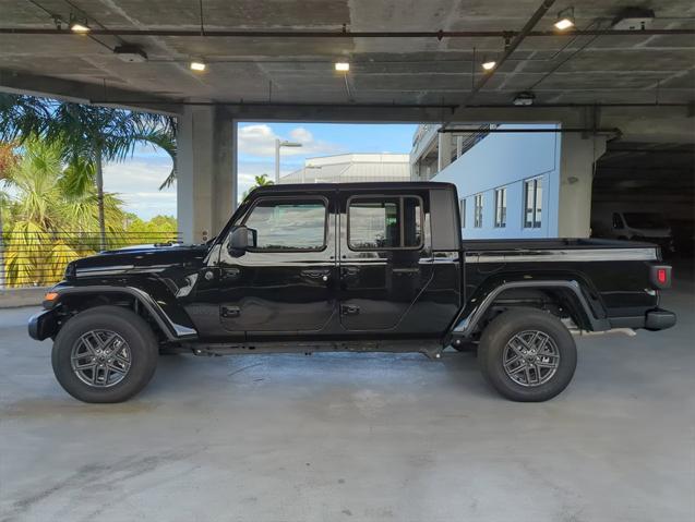 new 2024 Jeep Gladiator car, priced at $41,770