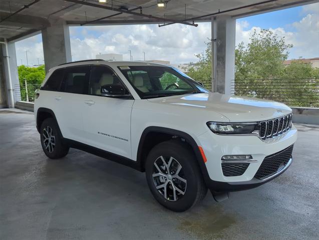 new 2024 Jeep Grand Cherokee car, priced at $36,098